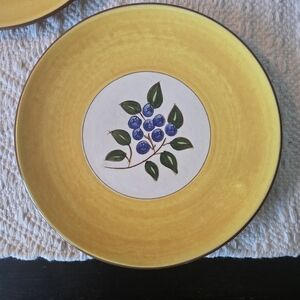 STANGL Vintage 5 Pottery Blueberry Yellow Glazed 6"  Bread & Butter Plates